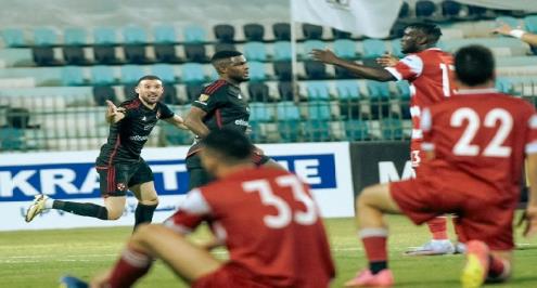 "صياد ماكر".. عمر كمال يمارس هوايته المفضلة في زيارة الشباك من الكرة الثانية (فيديو)